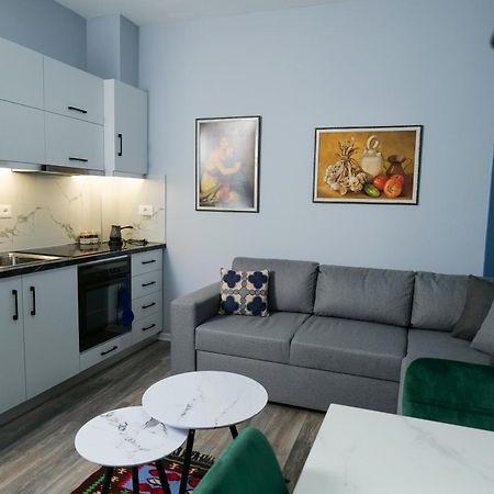 Travelers' Korca Home Bagian luar foto
